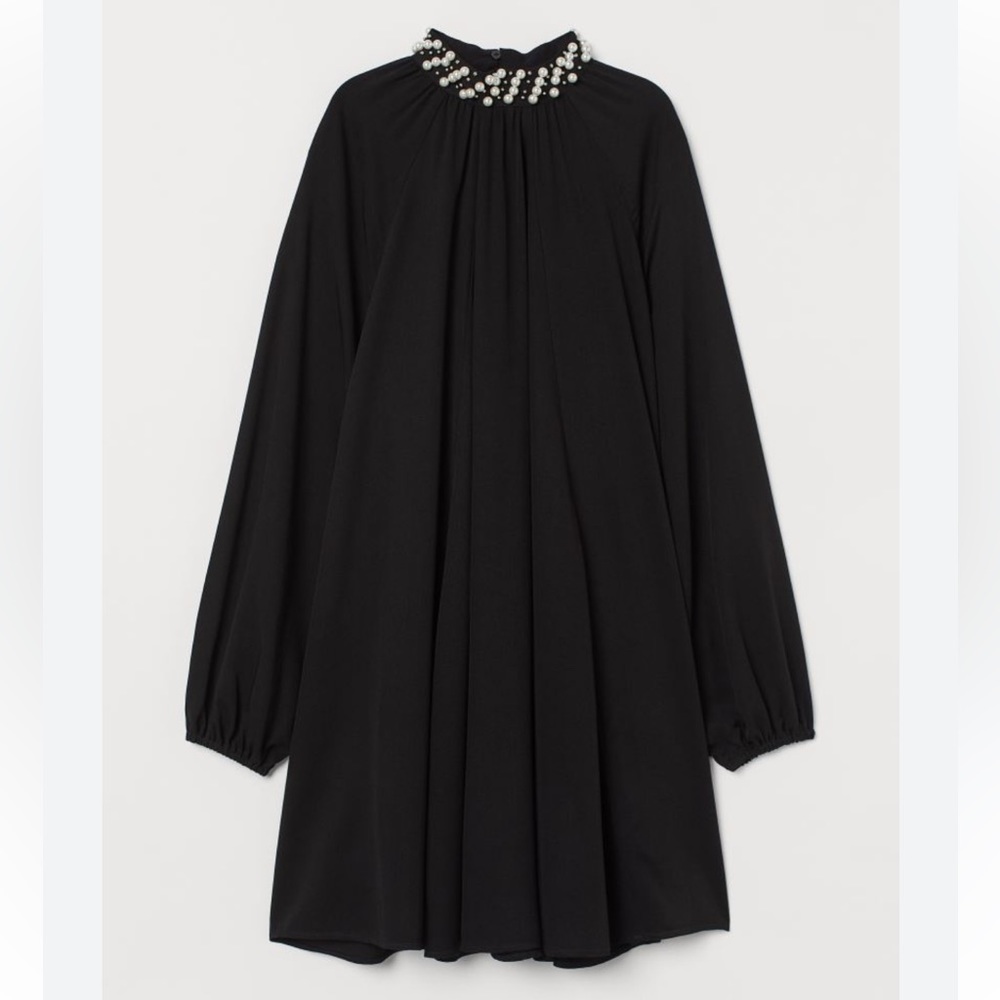 NWT H&M Wide Cut Embellished Dress Women’s Size 0